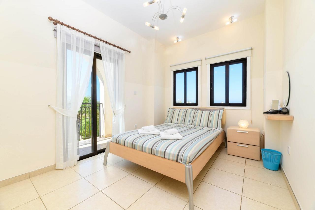 Protaras Centro Villa ภายนอก รูปภาพ