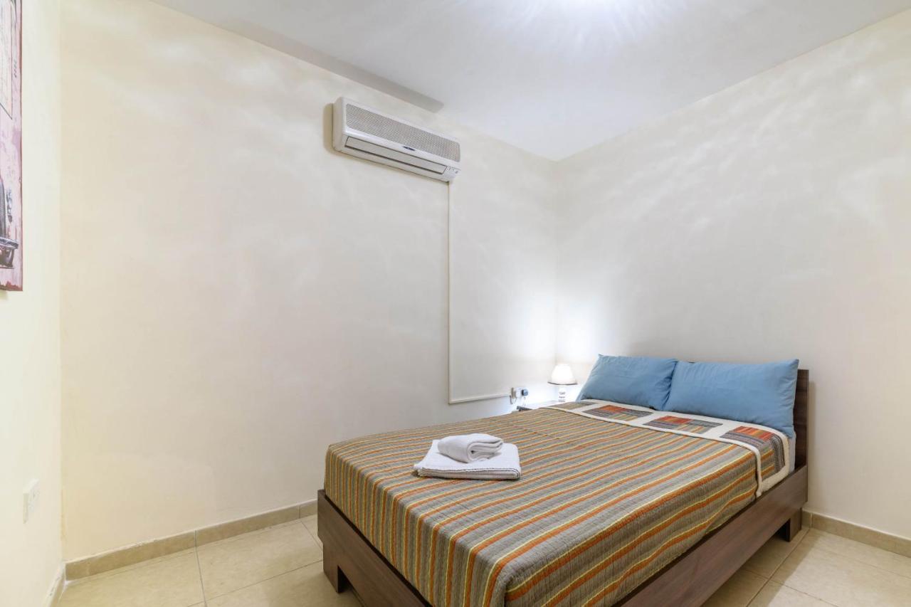 Protaras Centro Villa ภายนอก รูปภาพ